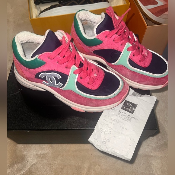 Channel Sneakers - Picture 3 of 4